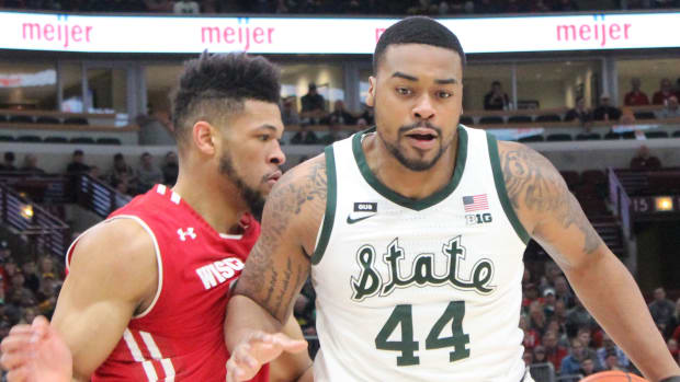 31619 NICK WARD